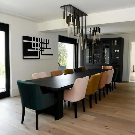 Splendid Propery - With Lovely Views Casa de Férias *